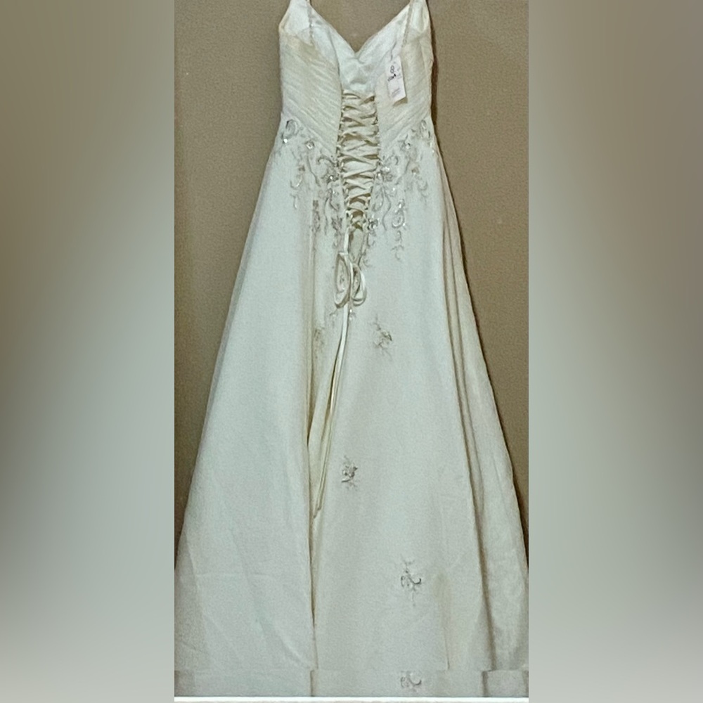 👰🏻Angelique’s Sz-8 PreVintage-07 $650 Originally Bridal Wedding Gown Never Worn - Picture 9 of 16